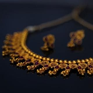 Necklace & Studs